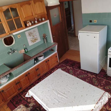 Guest House Proynovi Kalofer Eksteriør bilde