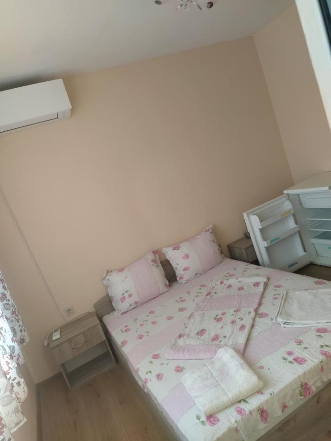 Guest House Proynovi Kalofer Eksteriør bilde