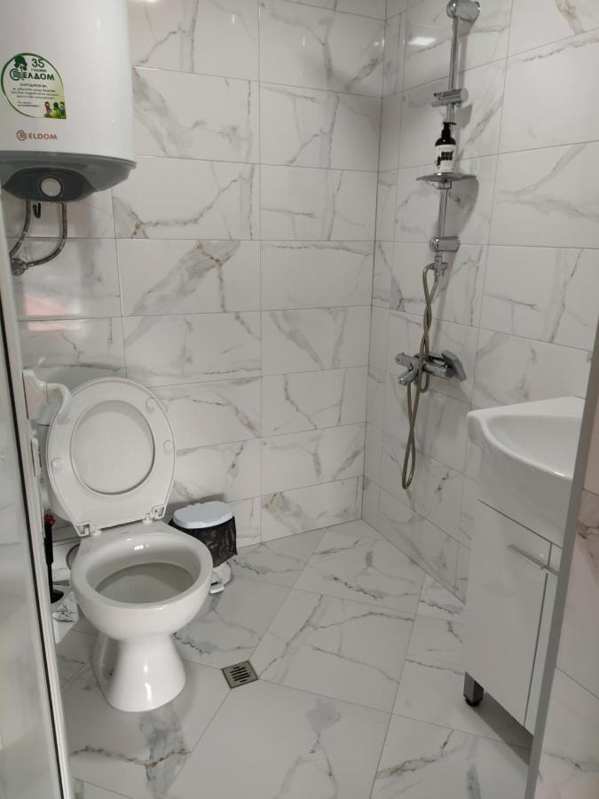 Guest House Proynovi Kalofer Eksteriør bilde